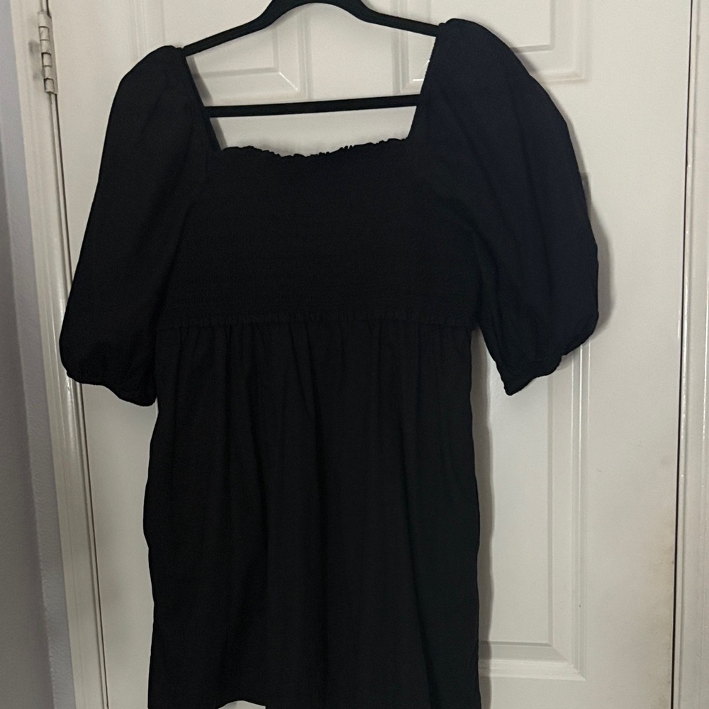 American Eagle Outfitters Black Puff Sleeve Blouse